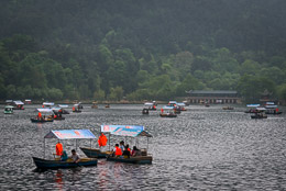 DL_20140420_DSC5015_Guiyang_China_Qianling_Park.jpg